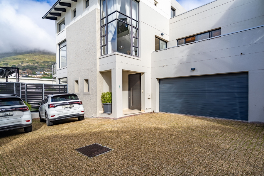 3 Bedroom Property for Sale in Oranjezicht Western Cape